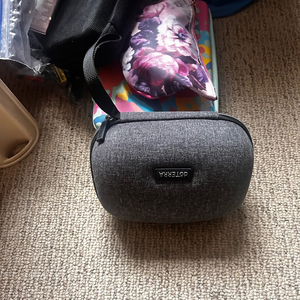 I am selling pocketbooks and doTERRA cases and oils!!!